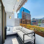 Golf Living - Terrace & City Views